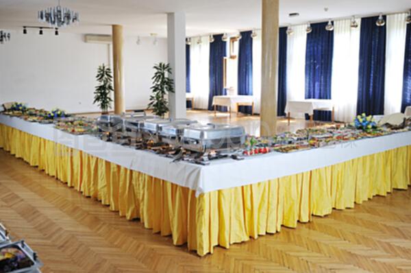 自助餐的正餐服務(wù) 從菜品到體驗(yàn)的全面提升